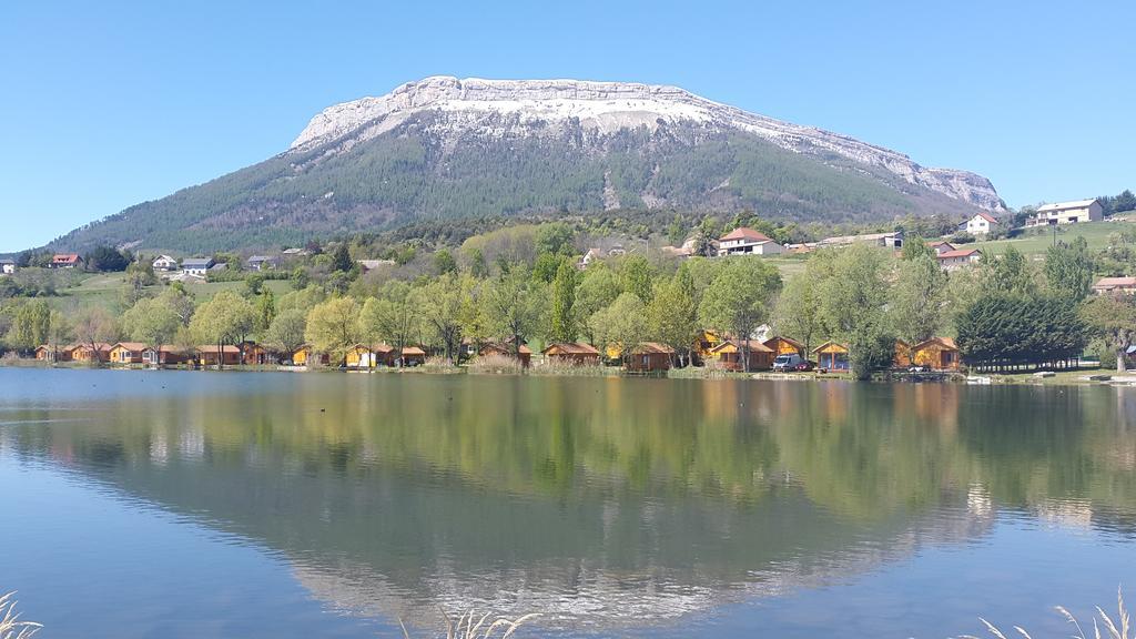 Camping La Motte Flottante La Freissinouse Bagian luar foto